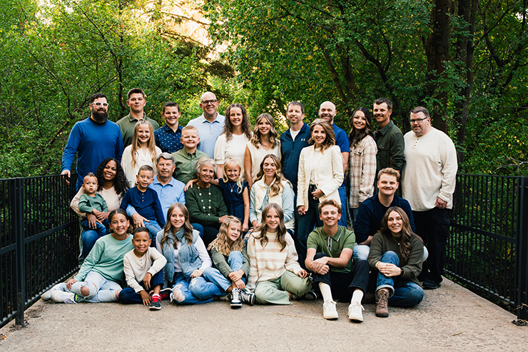 Large Families Photo 1