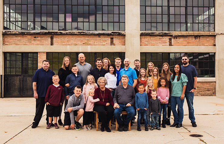 Large Families Photo 10